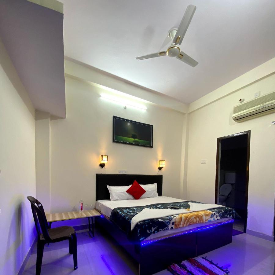 Gully Ghar Hotel Varanasi Exterior photo